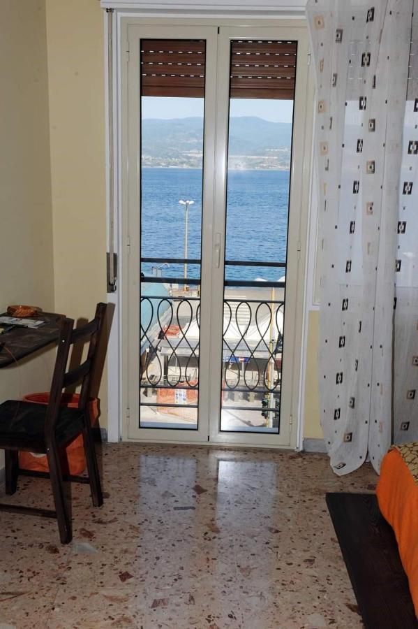 B&B Il Mappamondo Messina Bagian luar foto